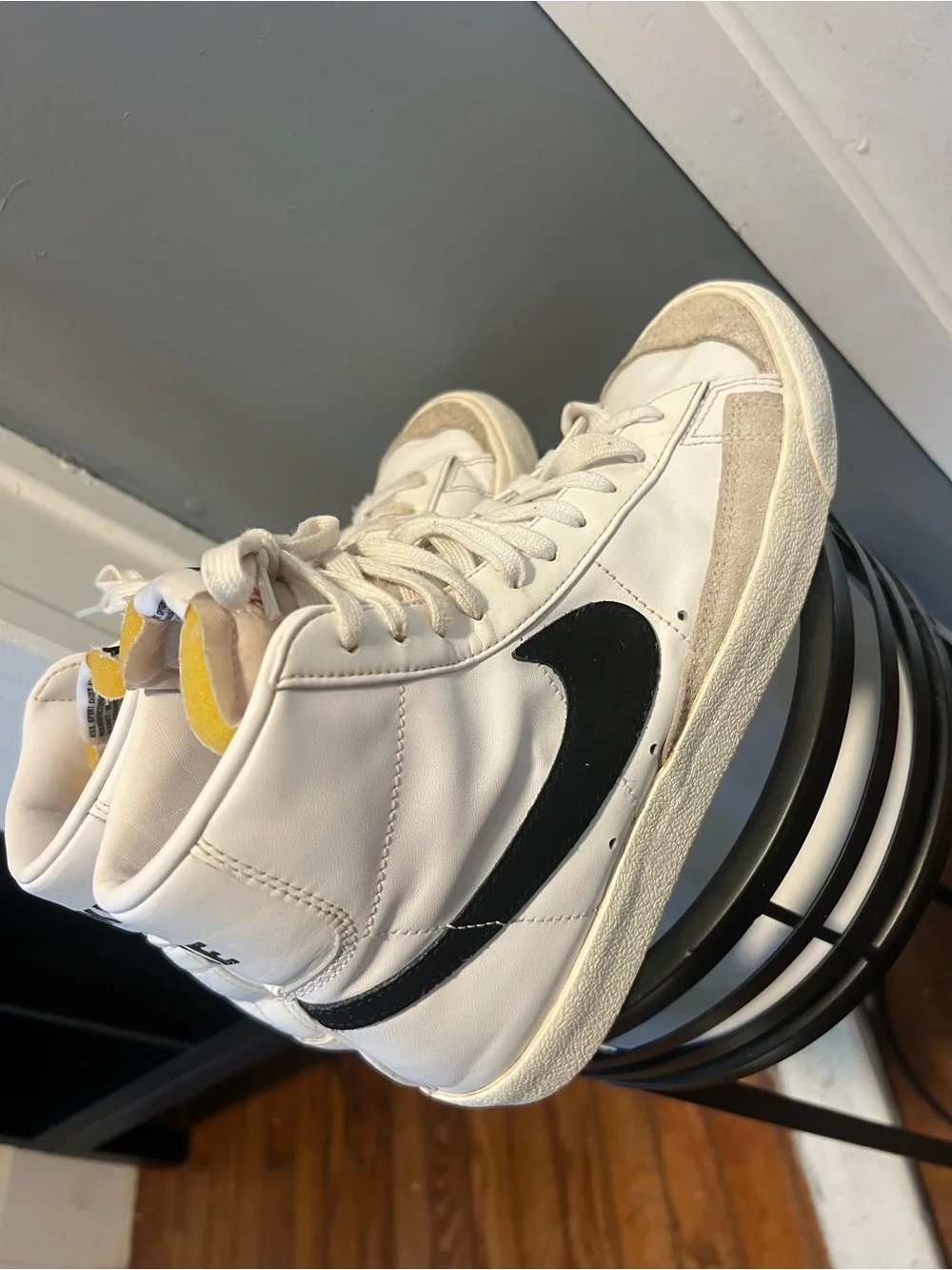 Nike Blazer Mid '77 Vintage in the color combination 'White Black size 8 men